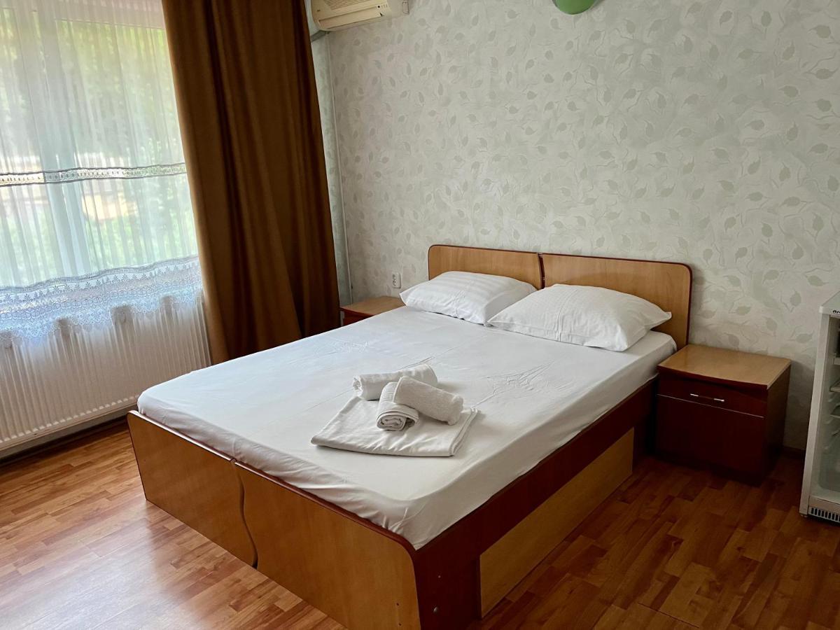 Pensiunea Orhideea Băile Herculane Esterno foto