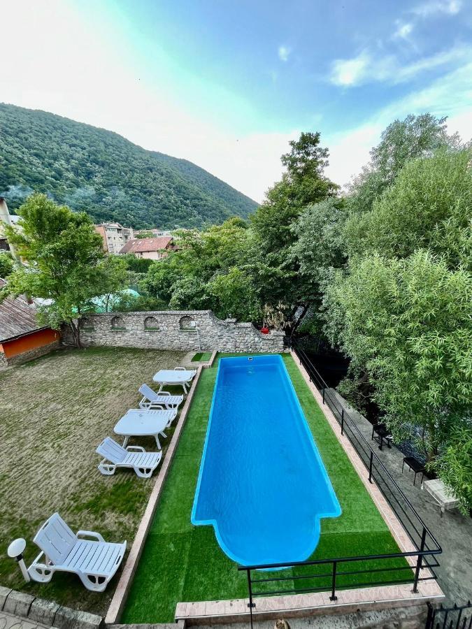 Pensiunea Orhideea Băile Herculane Esterno foto